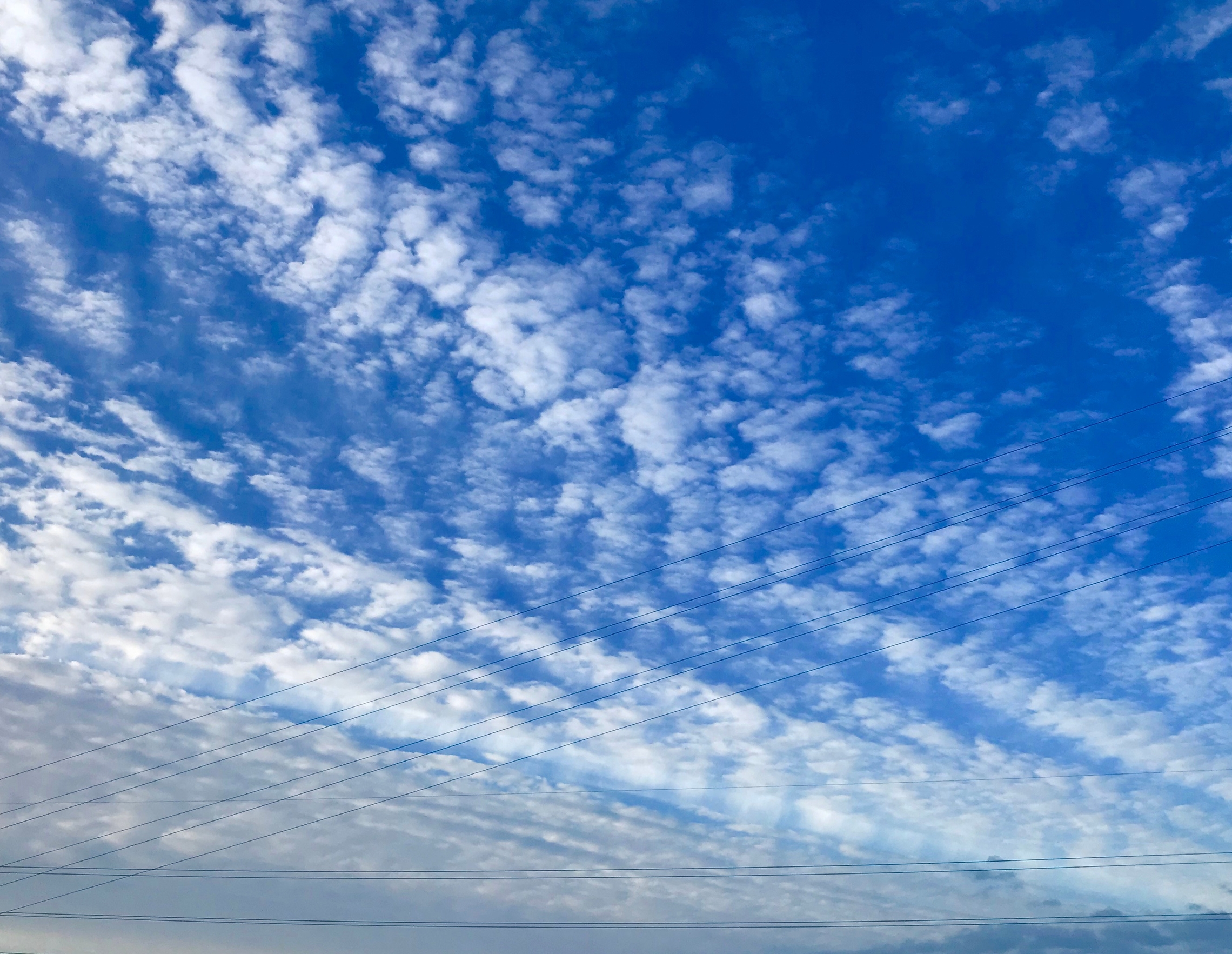 インスタ 地震 雲