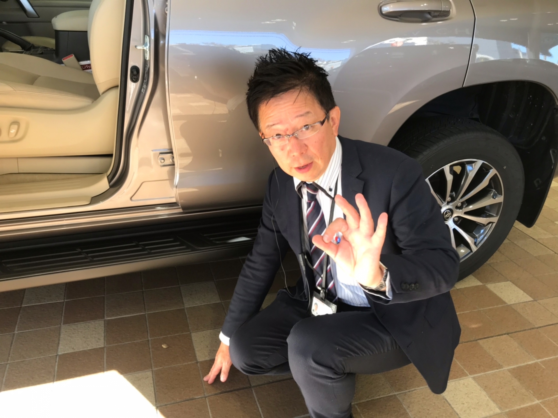 クルマ乗り降り時の 静電気 を防ぐ方法 クルマ乗り降り時の 静電気 を防ぐ方法
