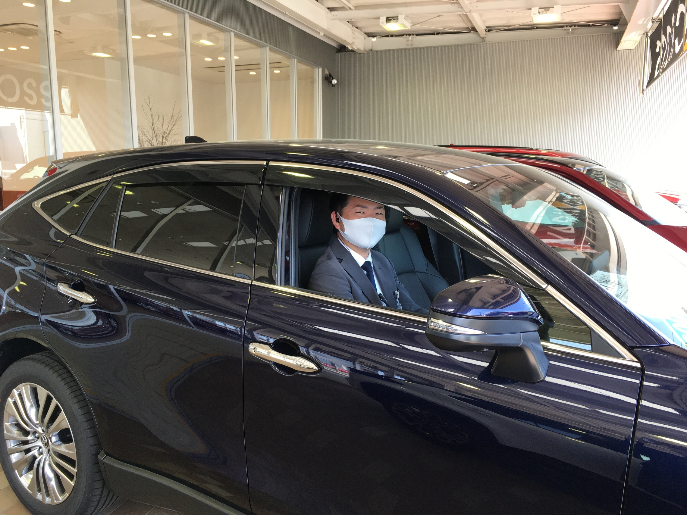 明石店で今一番人気のハリアー