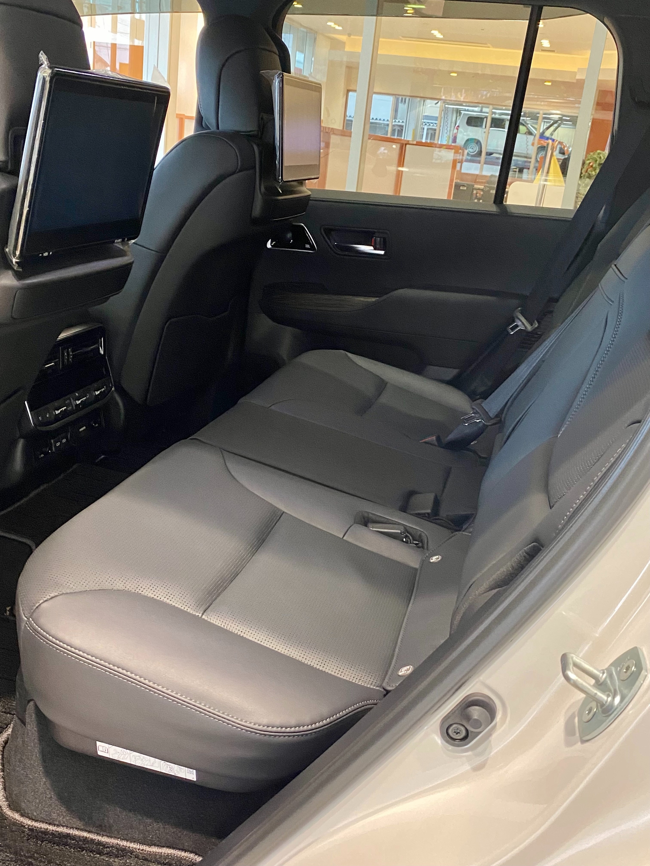今週末 ランクル300ご試乗できます! エポック社 車 カード GMC toyota ④