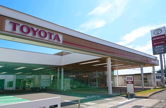 🌸４月定休日のご案内🌸