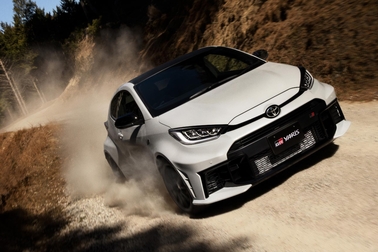 RZ“High performance”［GR-DAT（8AT・4WD）］