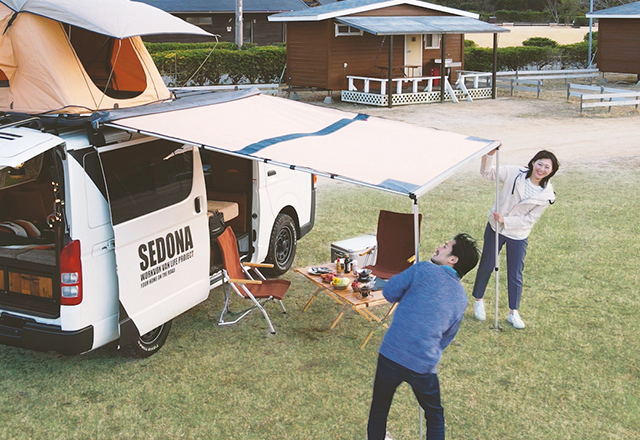 SEDONAで浜辺でのキャンプの様子